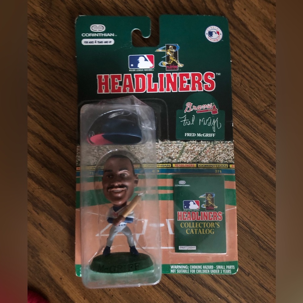 Corinthians Headliners Vintage Atlanta Braves. Fred McGriff collectible figure